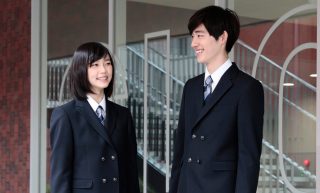 日本中學推出「無性別校服」，消除性別定型